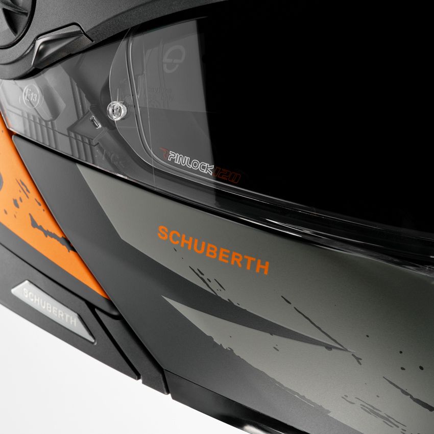 E2-Explorer-Orange-Detail-02_uid_6357eab0efdea