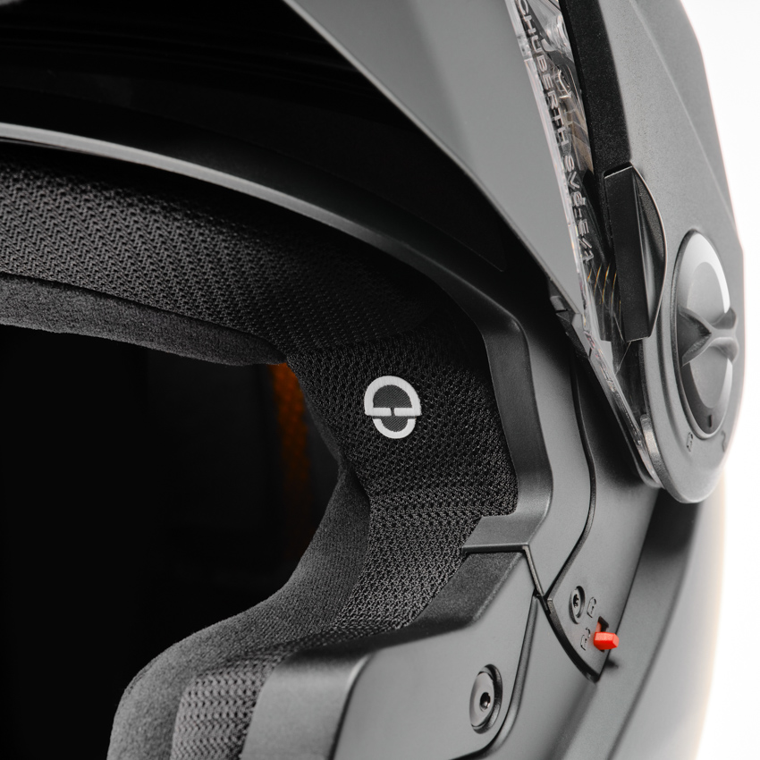 E2-Matte-Black-Detail-01_uid_6357ead040c6e