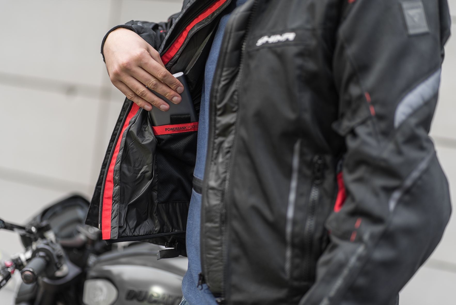 shima_powerheat_vestrush_jacket