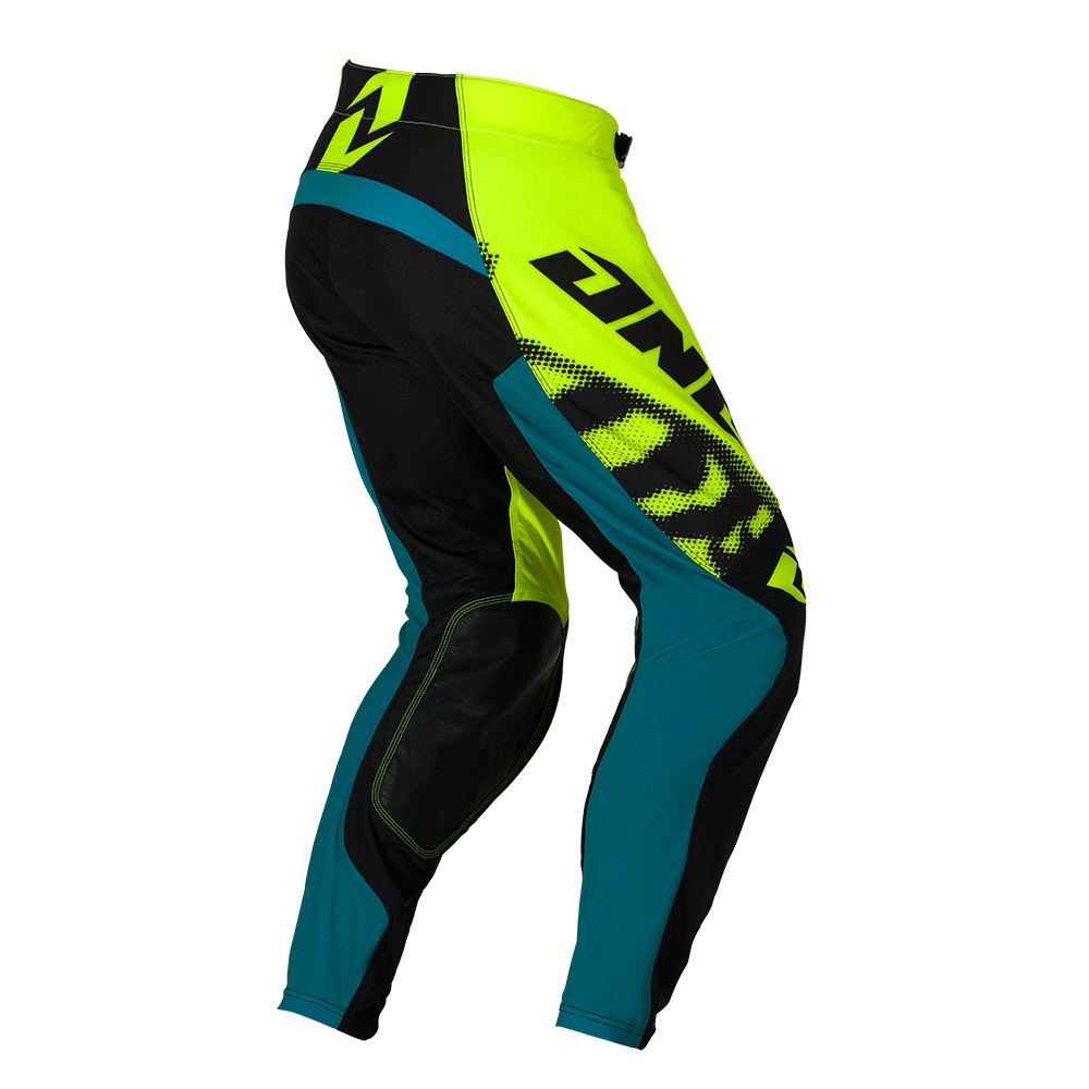 u111-40_back