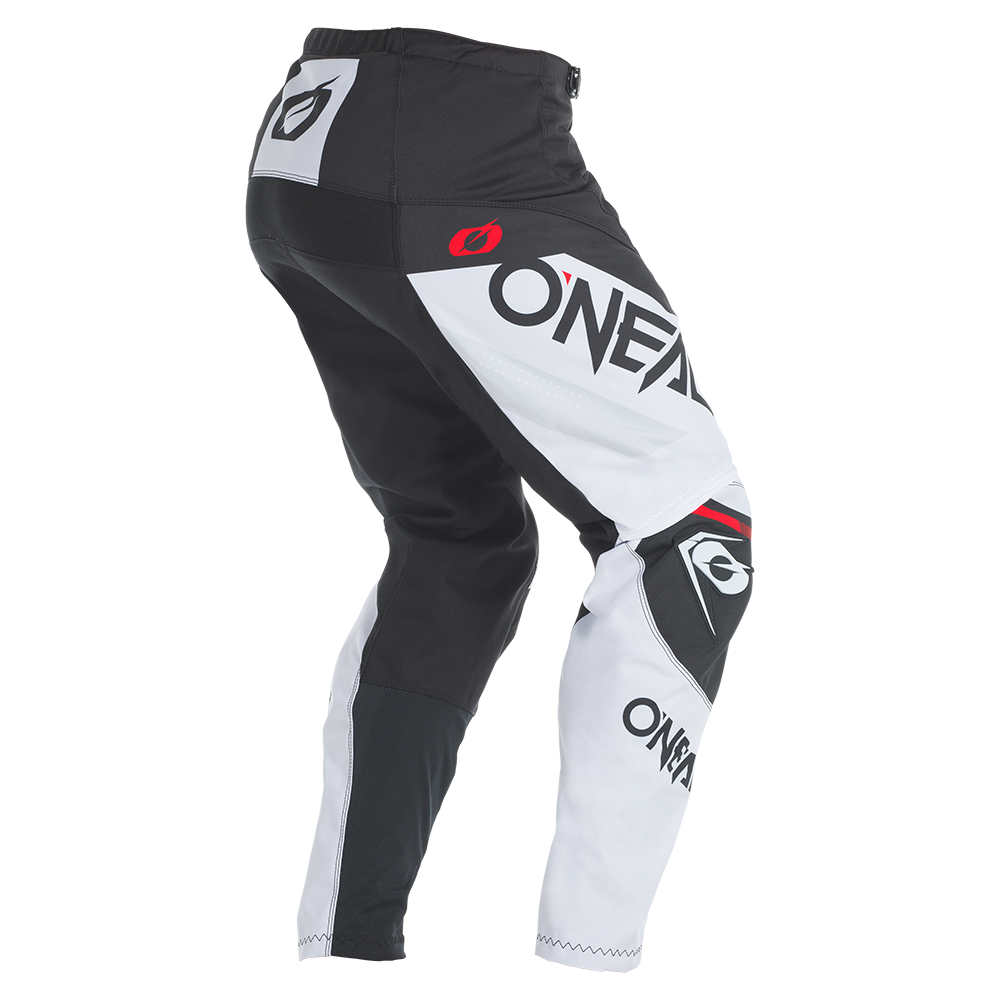 e028-11_back
