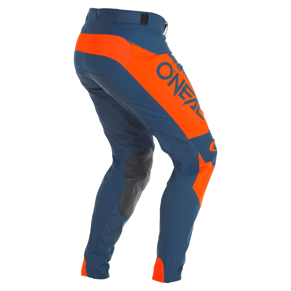 m028-21_back