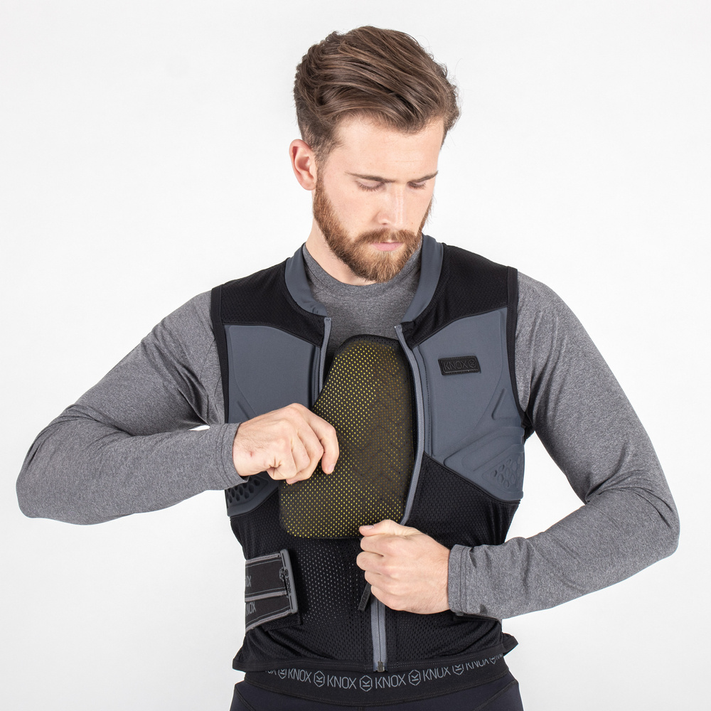 eng_pl_mens-micro-lock-chest-upgrade-17900_2